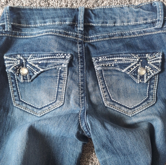 Women's dark wash jeans bundle - Picture 7 of 11